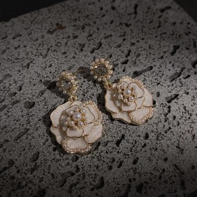 Orecchini Floreali 2022 Lusso Perla Camelia Orecchini da Donna Gioielli di Moda Accessori per Feste Matrimoni Regali