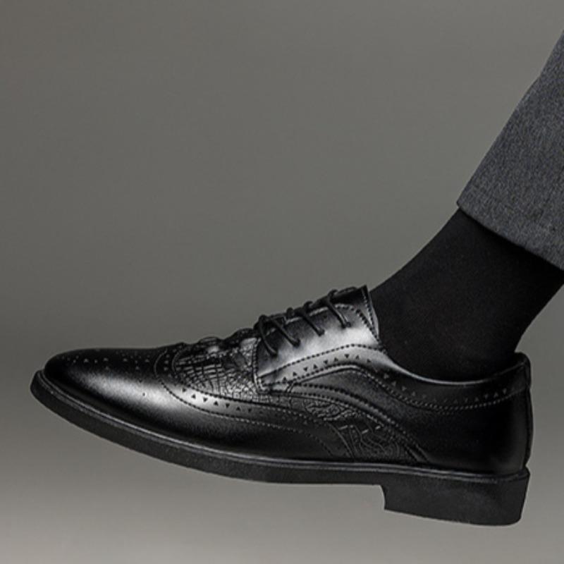 Leather Shoes Men Brogues Formal Shoes for Men Classic Business Mens Leather Shoes Luxury Male Wedding Oxfords Low Top Loafers