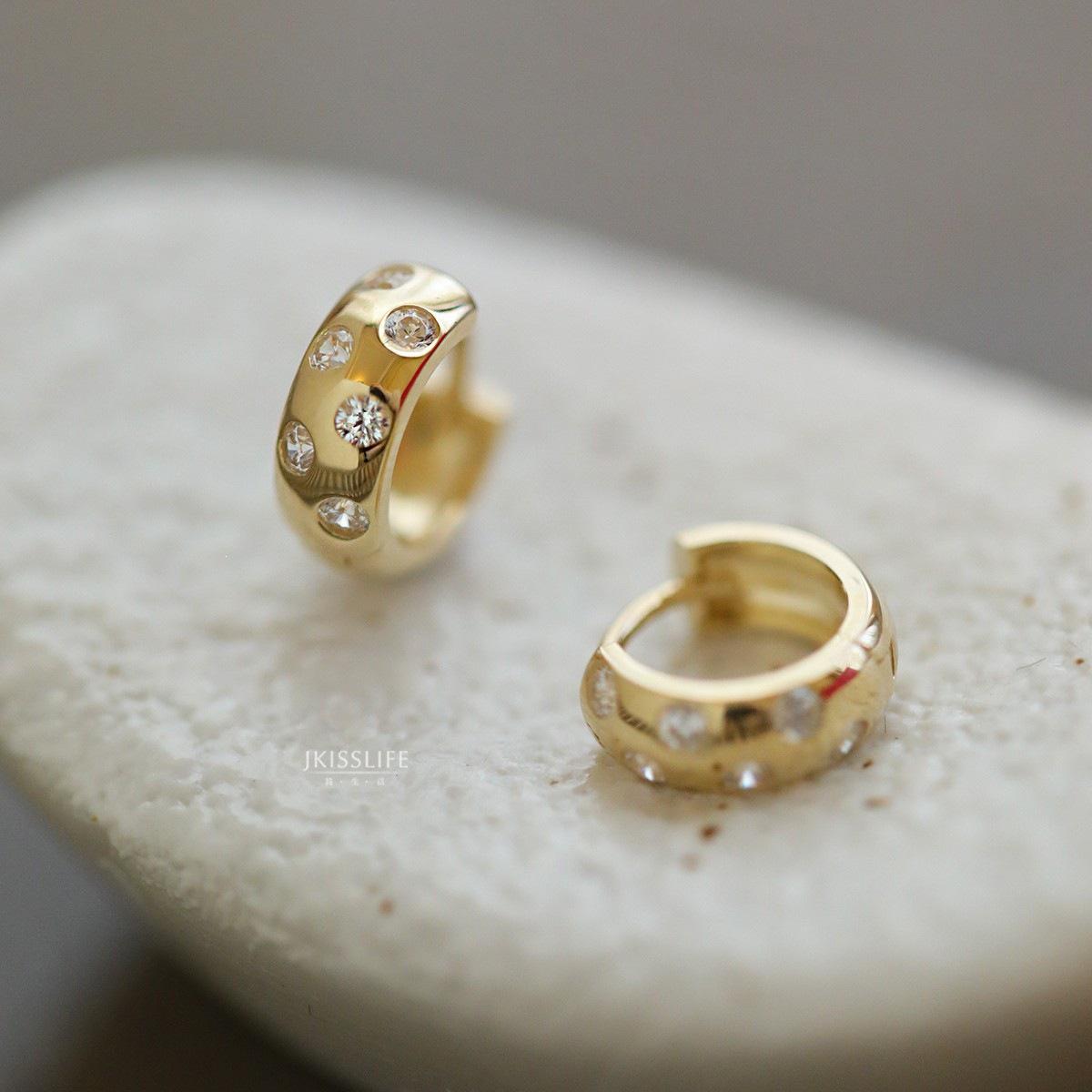 14K Gold-Plated S925 Sterling Silver Vintage Style Sparkling Stud Earrings Gold Pair