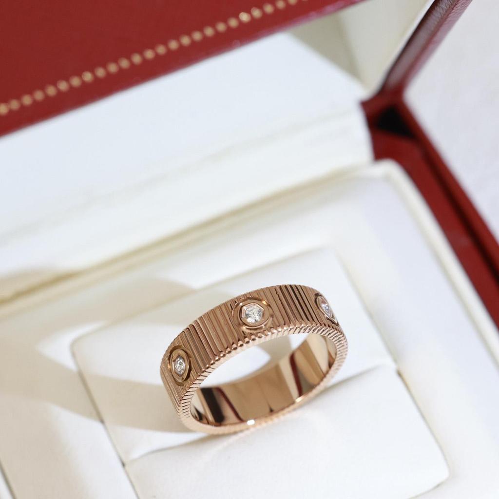 High Quality Version 6 Diamond Version Three Color Ring for Daily Wear Exquisite Craftsmanship for Men and Women Gifts for Men and Women Birthday Gift