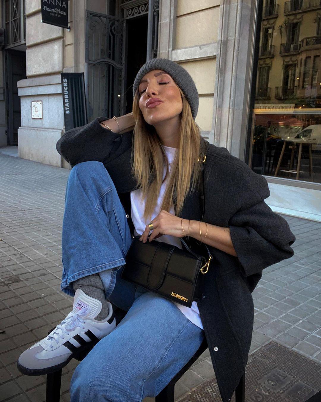 

2025 Европейско-американская женская повседневная цветная куртка с воротником-стойкой, большими карманами и длинными рукавами Extra Large чёрный