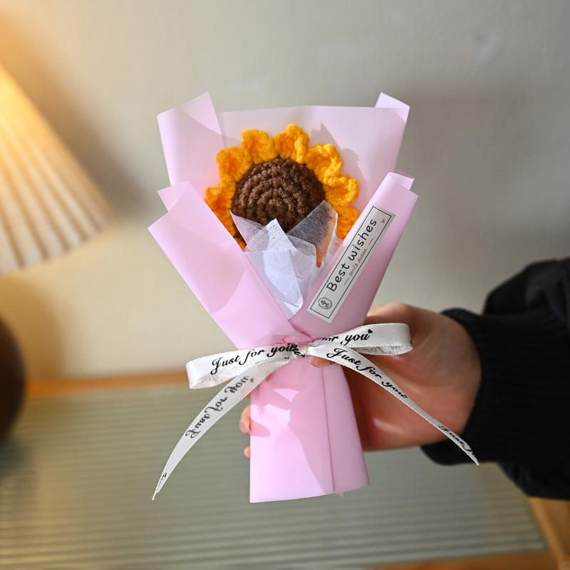 Мини Букет Цветов из Пряжи Ручной Работы Крючком Сердечный Букет День Святого Валентина День Матери Романтический Подарок Настольное Украшение