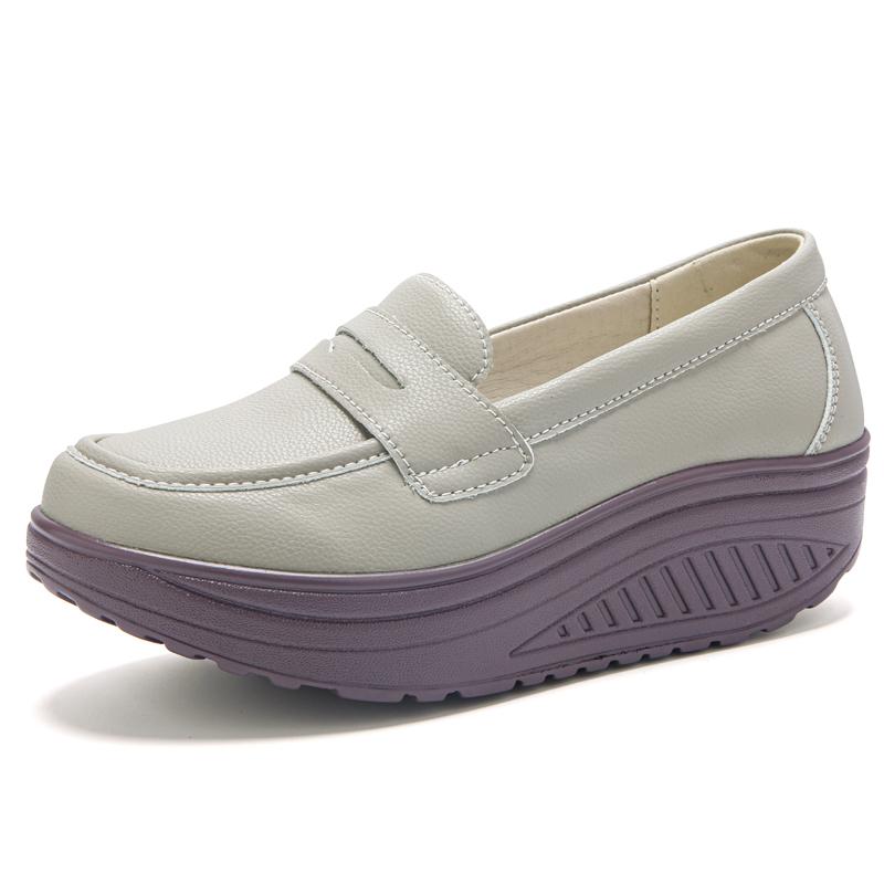 Ladies Platform Loafers Casual Elegant Black Leather Women Height Increase Thick Sole Shake Shoe for Mother