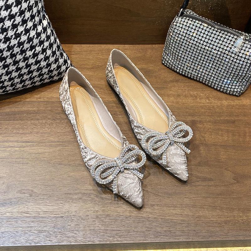 Summer  Pointed Toe Rhinestone With Bow Shoes for Women2025 Trend Social Popular Elegant and Fashionable 39 Slip-on Woman Flats