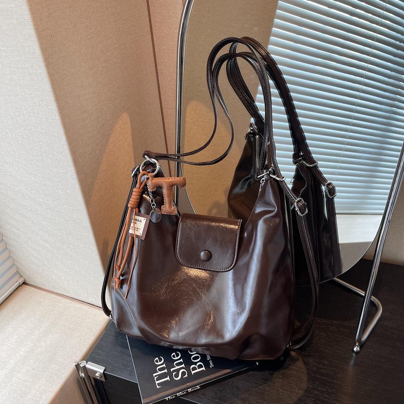 Premium retro large-capacity bag women's new autumn and winter double shoulder back bag single shoulder tote bag