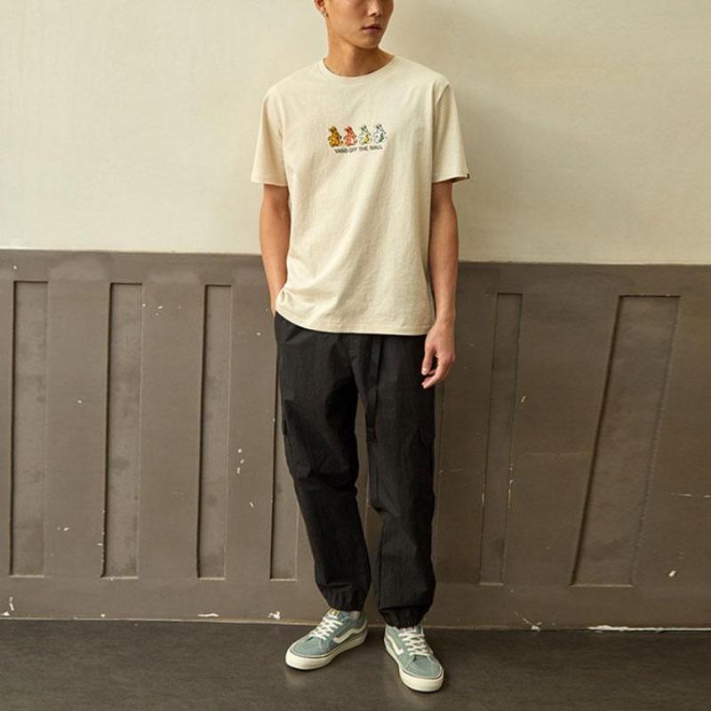 Vans Buntes Kaninchen-Print American Vintage Rundhals Kurzarm T-Shirt SS22 Unisex T-Shirt Haferflocken VN0A7PYP2N1
