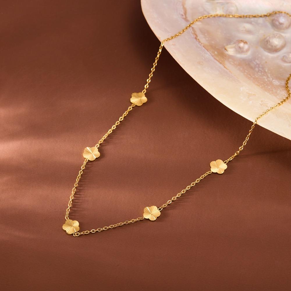 Personality Simple Stainless Steel Gold Color Five-petal Flowers Necklace for Women Trend Temperament Does Not Fade Jewelry Gift
