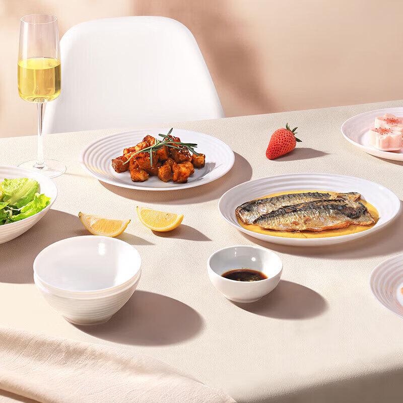 Luminarc Huirui Na 12-Piece White Jade Dinnerware Set