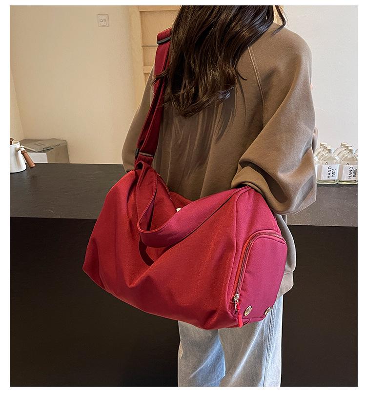 Women’s Lightweight Waterproof Sports & Travel Bag - Wet/Dry Separation, Large Capacity, Crossbody Fitness & Swimming Bag.