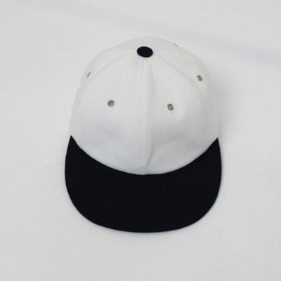 TAEY Ösenkappe _weiß,marine