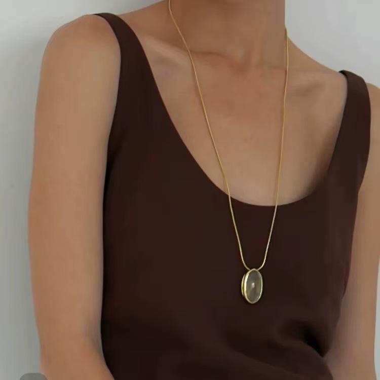 Oval Natural Citrine Pendant Necklace - Retro, Personalized, Versatile Luxury Sweater Chain