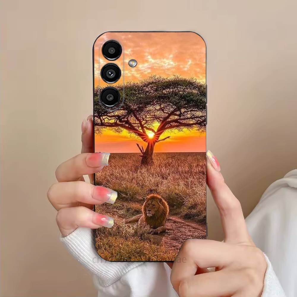 Lion Pattern Phone Case For Samsung S25,24,23,22,21,S20,Ultra,Plus,FE Black Soft Cover