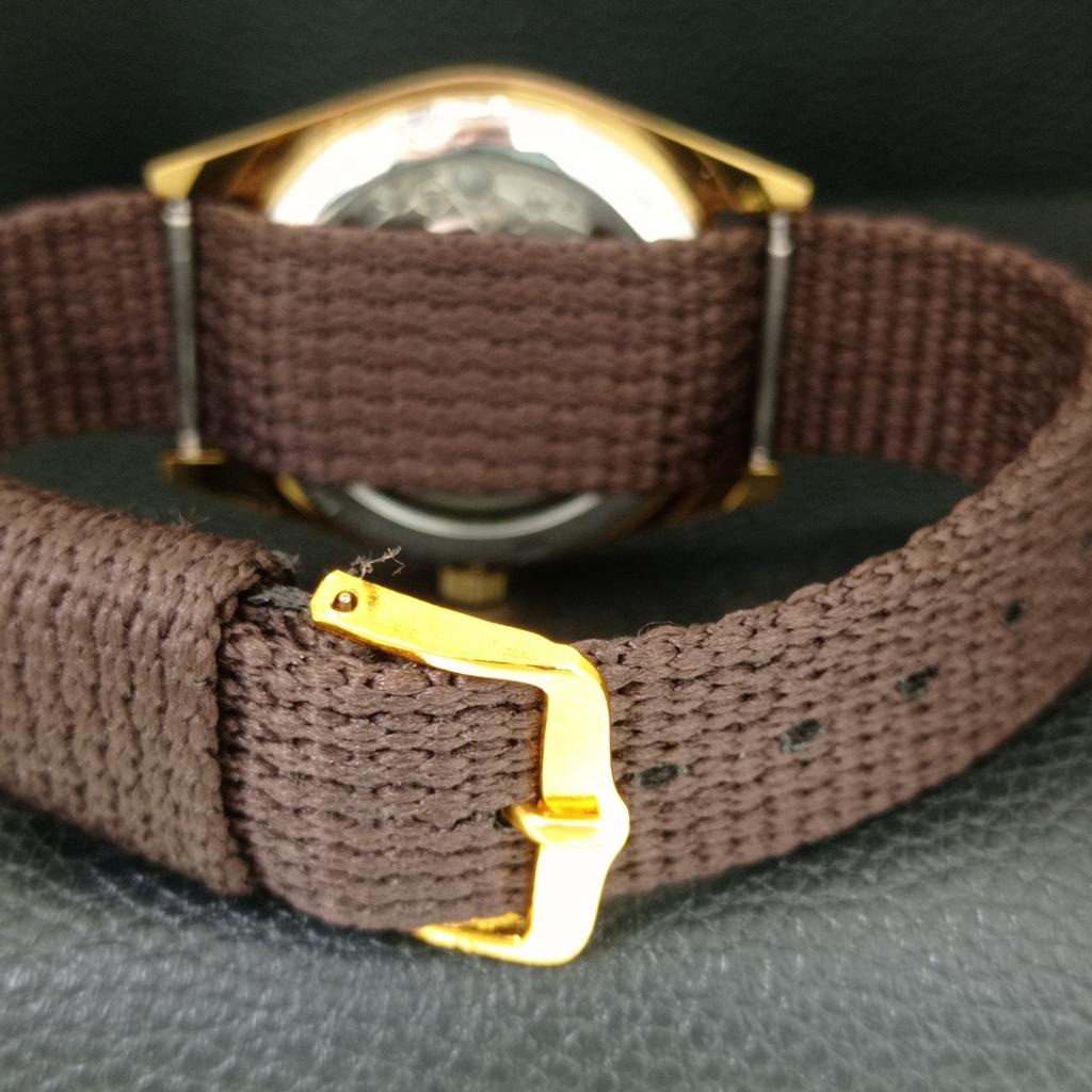 VINTAGE CITIZEN AUTOMATIC 8200 REFURBISHED JAPAN MENS BROWN DIAL WATCH a445352-1