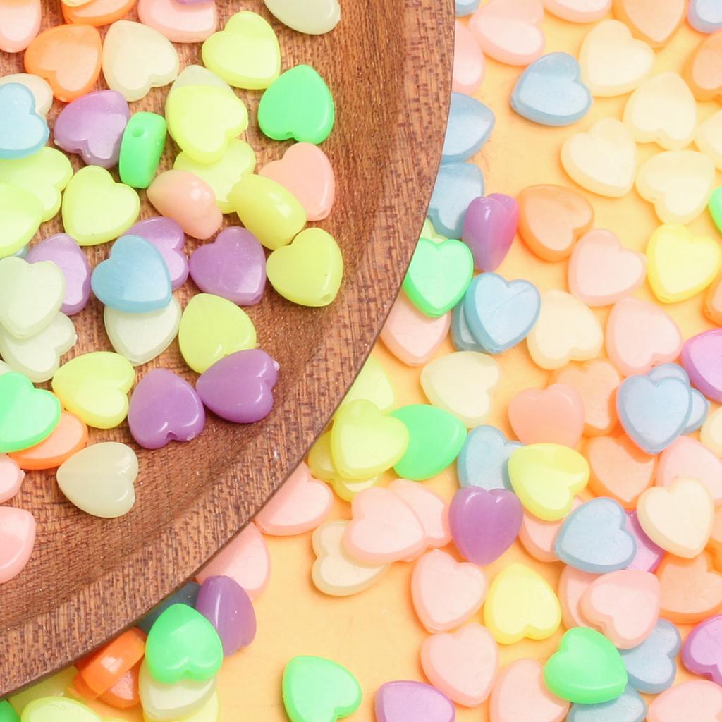 Ca. 2600 Stück Acryl Einfarbig Kreative Handgemachte Materialien Gelee-Farbe Schmuckherstellung für Halskette Armband Ohrringe Liebe Lose Perlen