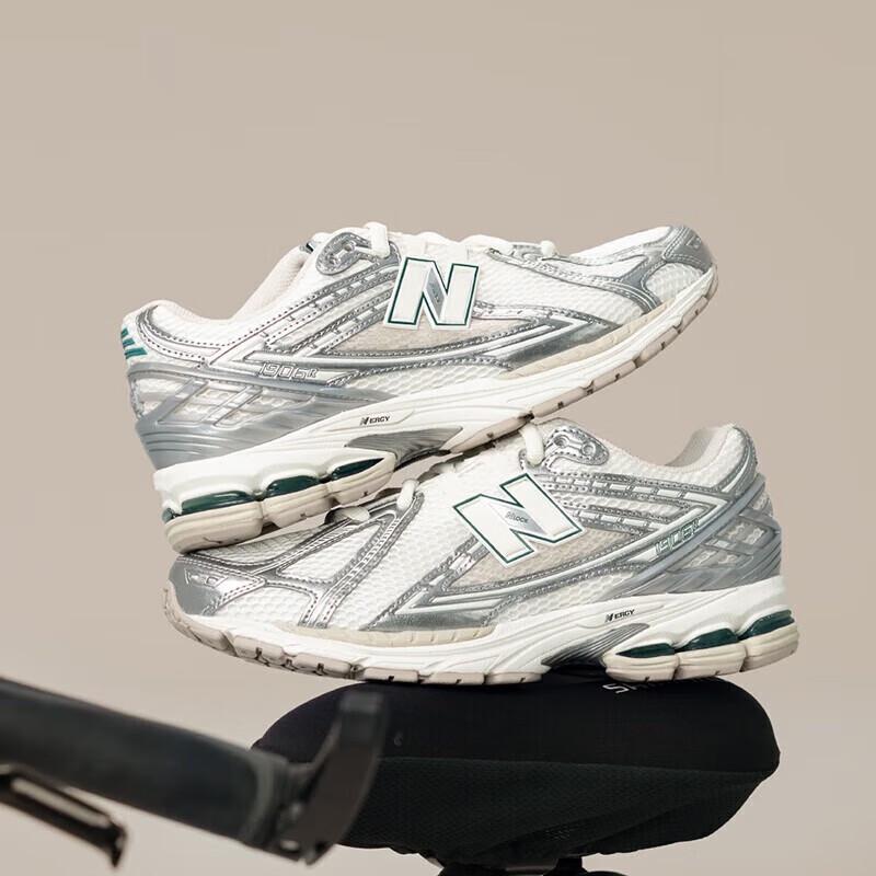 New Balance 1906R Unisex Retro Running and Lifestyle Sneakers
