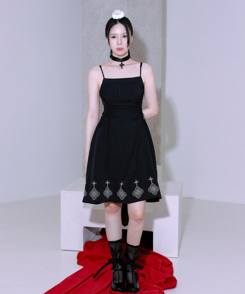 Tiemsseuli Yeomrahwa Embroidered Ribbon Short Dress