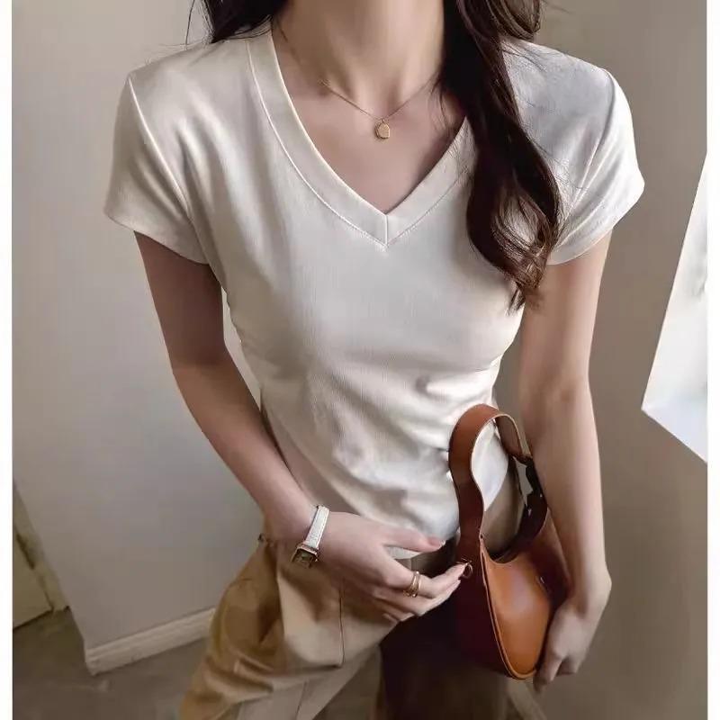 Black Right Shoulder Slim V-neck Short-sleeved T-shirt for Women Summer New Korean Style Pleated Slim Waist Short Top