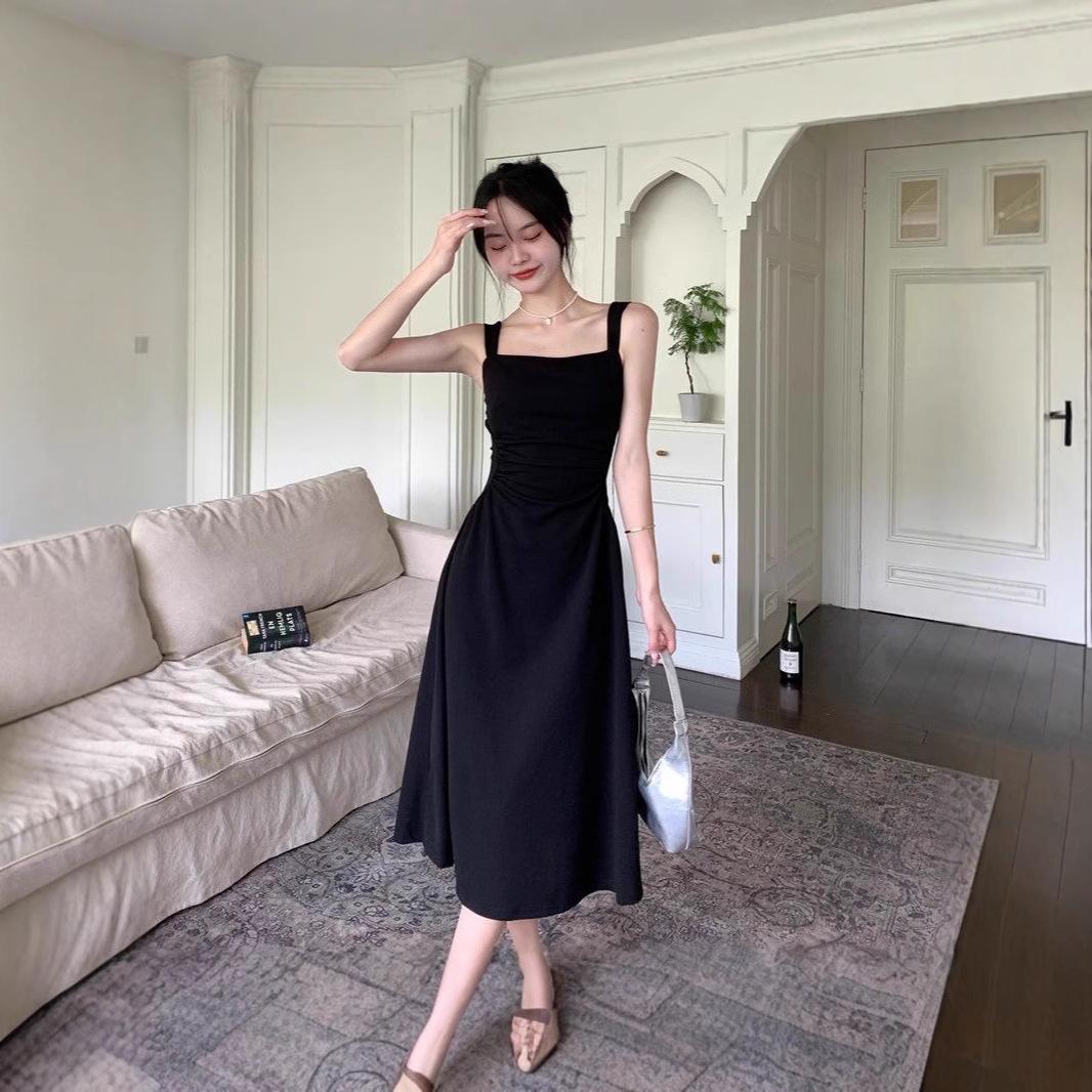 

Hepburn-Style Slim Fit French Midi Dress 2025 Medium