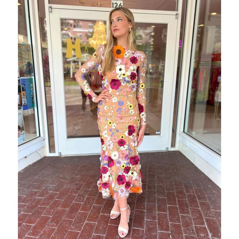 Womens Floral Embroidered Mesh Fitted Mermaid Dress With Round Neck High Waist