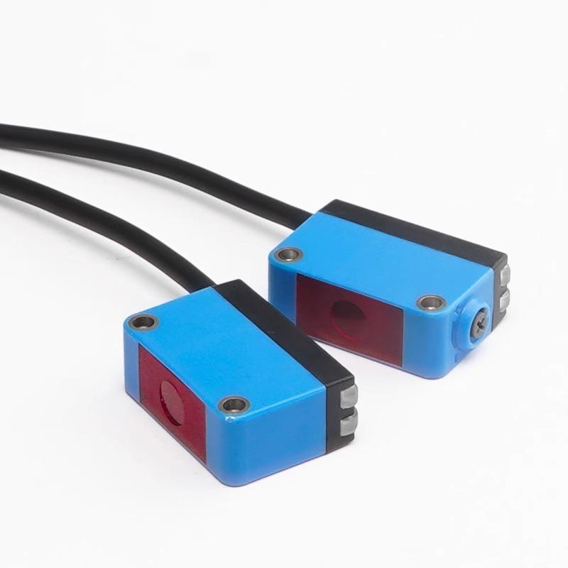 E3Z-T61 Langstrecken-Infrarot-Laserstrahl-Sensor Hintergrundunterdrückung Fotoelektrischer Schalter Erfassungsabstand 60 Meter