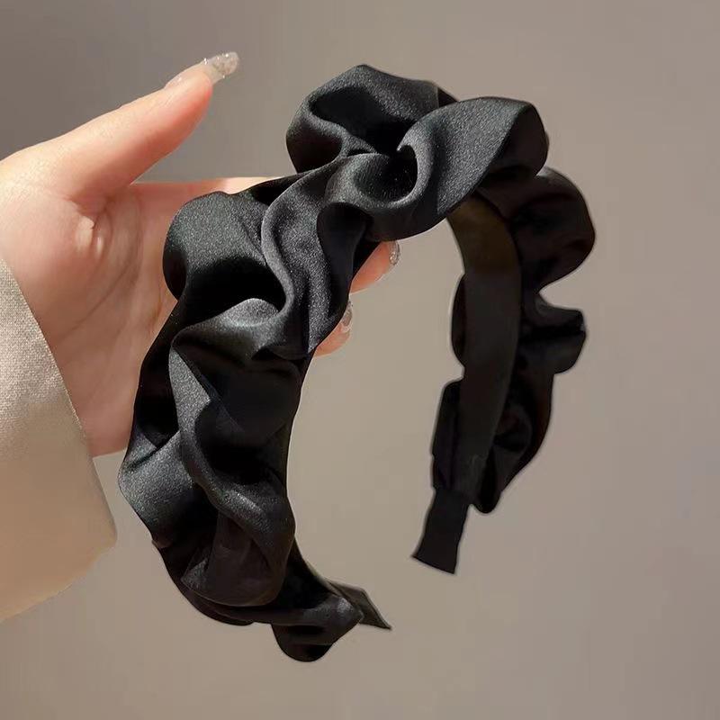 Women's Retro Korean Christmas Headband: High-End Autumn/Winter Hair Jewelry & Versatile Accessory
