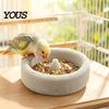 Pumice Zitstok Voerbak Steen Papegaai Kom, Morsvrije Vogel Waterbak Voerbak, Kooi Voerbak voor Kaketoe Valkparkiet Conure Parkiet Klein Accessoire