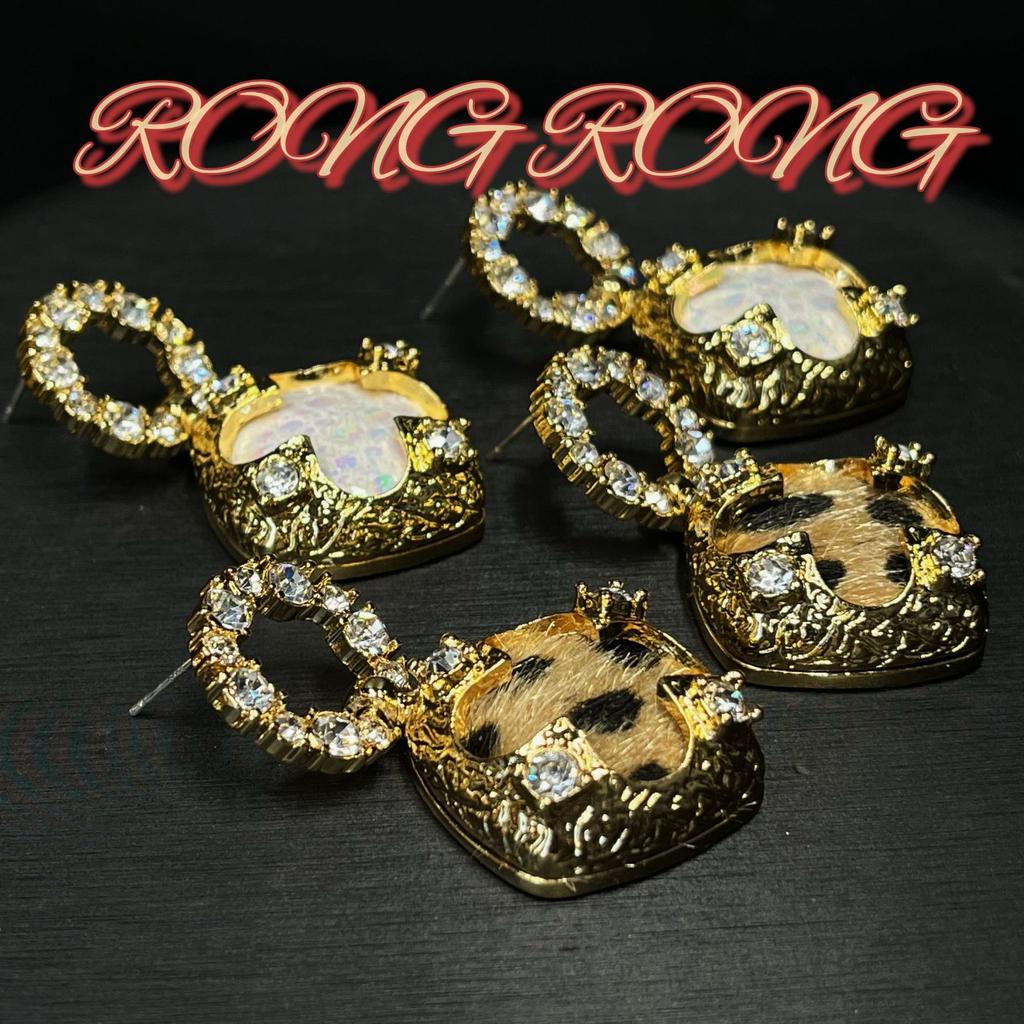 Vintage Classic Clover Pendant Earrings With Light Luxury Fragrance Japanese Korean Fashion High Grade Studded