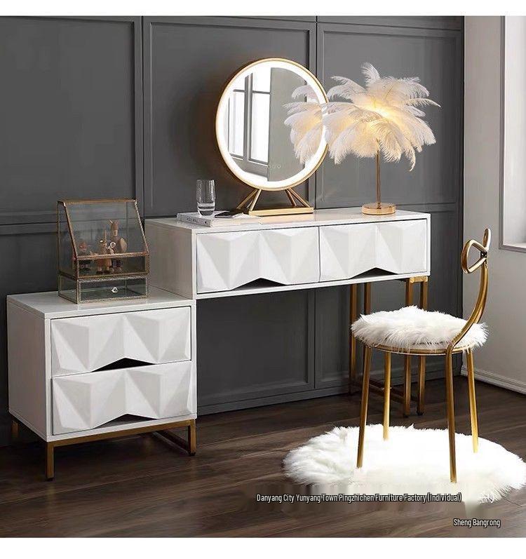 Ostrich Feather Romantic Floor Lamp - French Influencer Style for Living Room or Bedroom