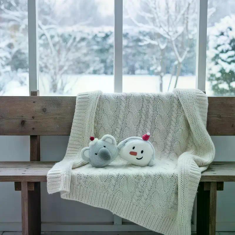 Cute Plush Snowman Coin Purse Cartoon Mini Wallet Zippered Small Money Bag Portable Key Card Storage Pouch for Kids Girls