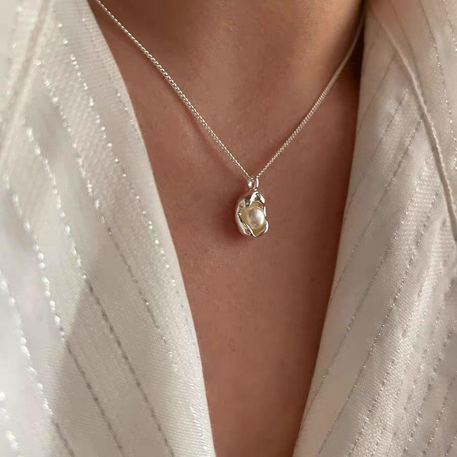 Pearl Necklace Female Niche High-End Sense Light Luxury Design Collarbone Chain Star Ins Student Girlfriends Spring And Summer Must-Have
