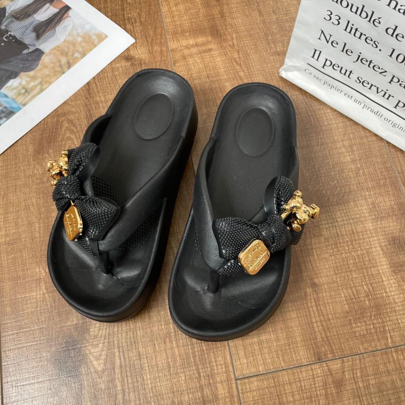 Fashion Lightweight EVA Thick Soled Women's Shoe Summer New Soft Soled Anti Slip Beach Shoes Fashion Women Sandals Comfor Simple Slipper