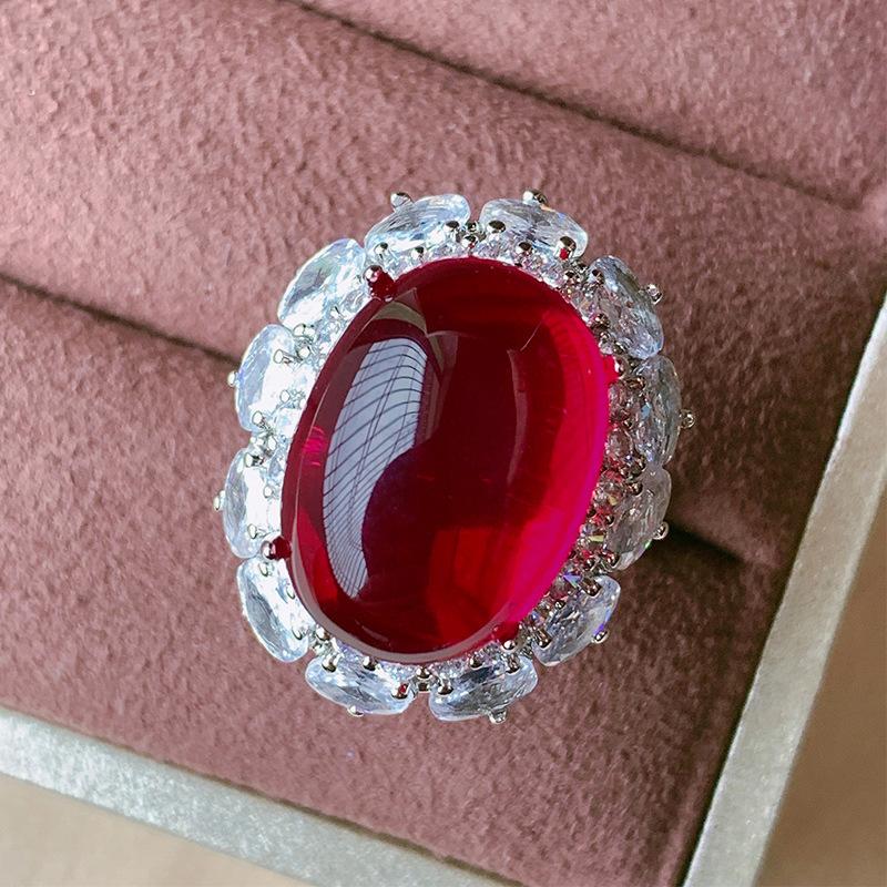 Schmuck Simulation Taubenblutrot Korund Schlicht Licht Luxus Set Anhänger 18 * 20 Ring 13 * 18