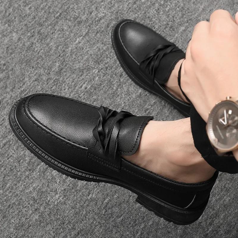 Soft Soled Shallow Mouth Men Shoe Anti Slip Comfort Leather Shoe Simple Casual Shoes Spring Autumn New Styles Men Loafer