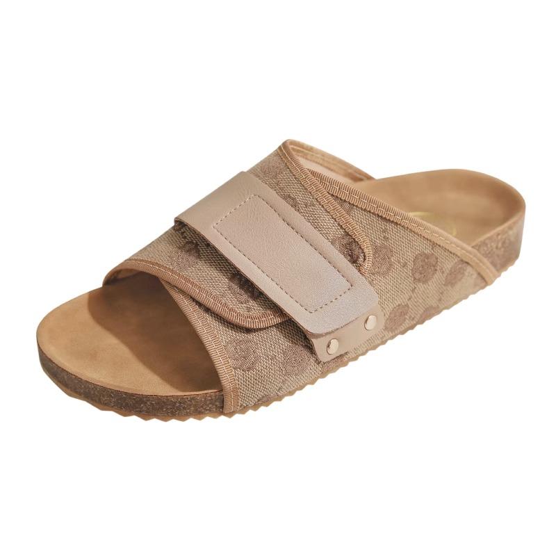 Fashion Thick-soled French Flip-flops That Look Extremely Nice When Going Out, The 2025 New Style of Women's Shoes for Summer Wear
