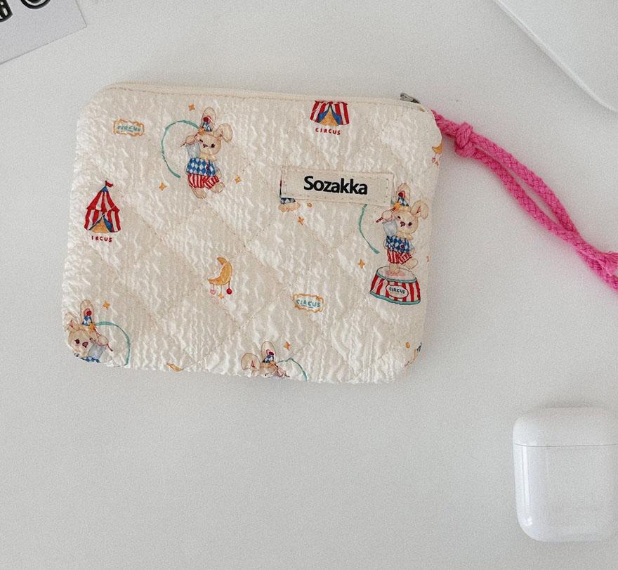 Fashion  Sanitary Napkin Storage Bags Small Cosmetic Bags Flower Pattern Zipper Coin Purses Lady Girls MakeUp Bag Key Money Bags