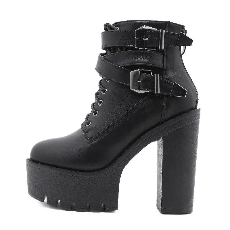 2024 Vinter 13 cm Klackar Nya Bandage Tjock Botten Vattentät Plattform Damskor Tjocka Höga Klackar Korta Stövlar Lhx