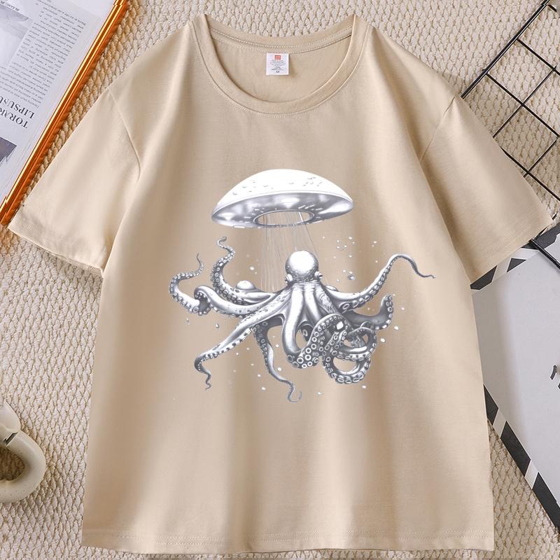 Vintage Octopus Ufo T-Shirt Cool Alien Octopus TShirt Unisex WOMEN Fashion Adult Baggy Tee Casual Breathable Loose Round Neck Tee