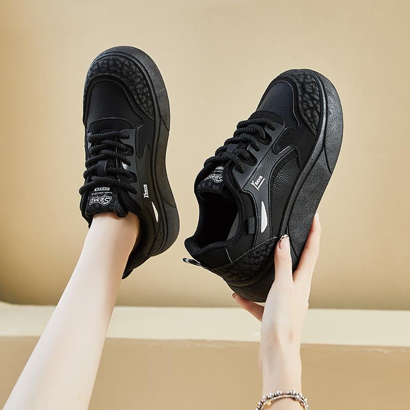 Fashion Spring Popular White Shoes Women's 2024 New Thick-soled Fashionable Bread Students Anti-slip Sports Shoes