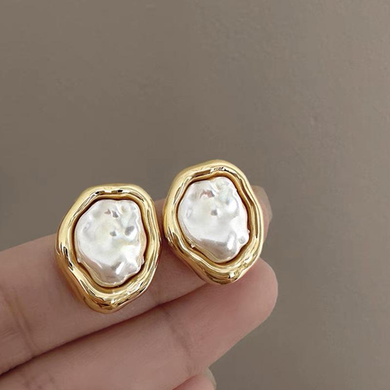 2025 Nye High-End Retro Perle Øreklips: Ørepinner uten hull for kvinner - Fransk nisjestil