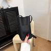 Solid color vertical mobile phone bag fashionable and simple versatile shoulder messenger bag advanced texture temperament casual women's bag