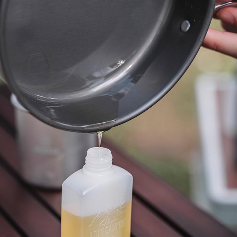 120ML Dispensing Oil Bottle Outdoor Camping Picnic Barbecue Portable Seasoning Bottle Food Container Kitchen Gadgets