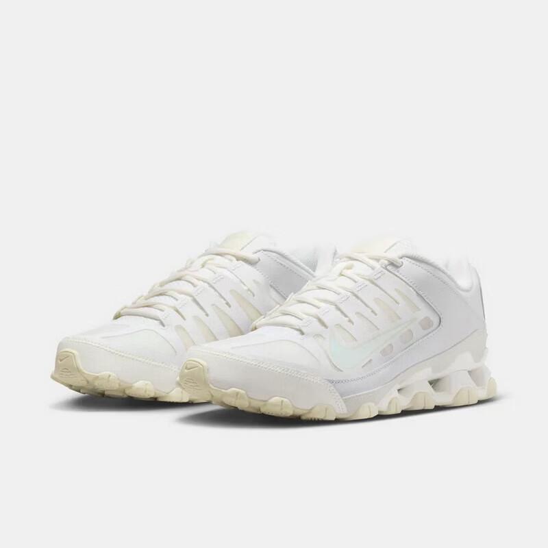 NIKE Women's REAX 8 TR MESH Training Running Shoes