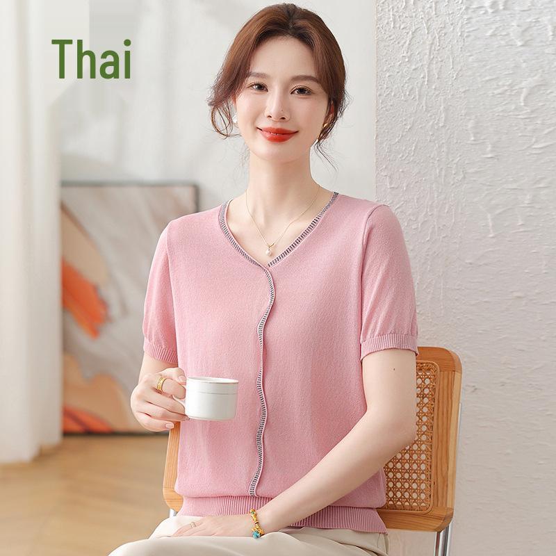 

2026 Summer Ice Silk V-neck T-shirt for Petite Moms, Stylish Short-sleeve Top for Middle-aged and Elderly Women 4XL (135-150 lbs) розовый