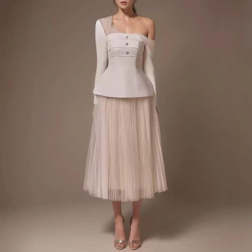 Vietnamese Designer Asymmetric Shoulder Suit with Lace Mesh Skirt for Women - Spring/Autumn Style