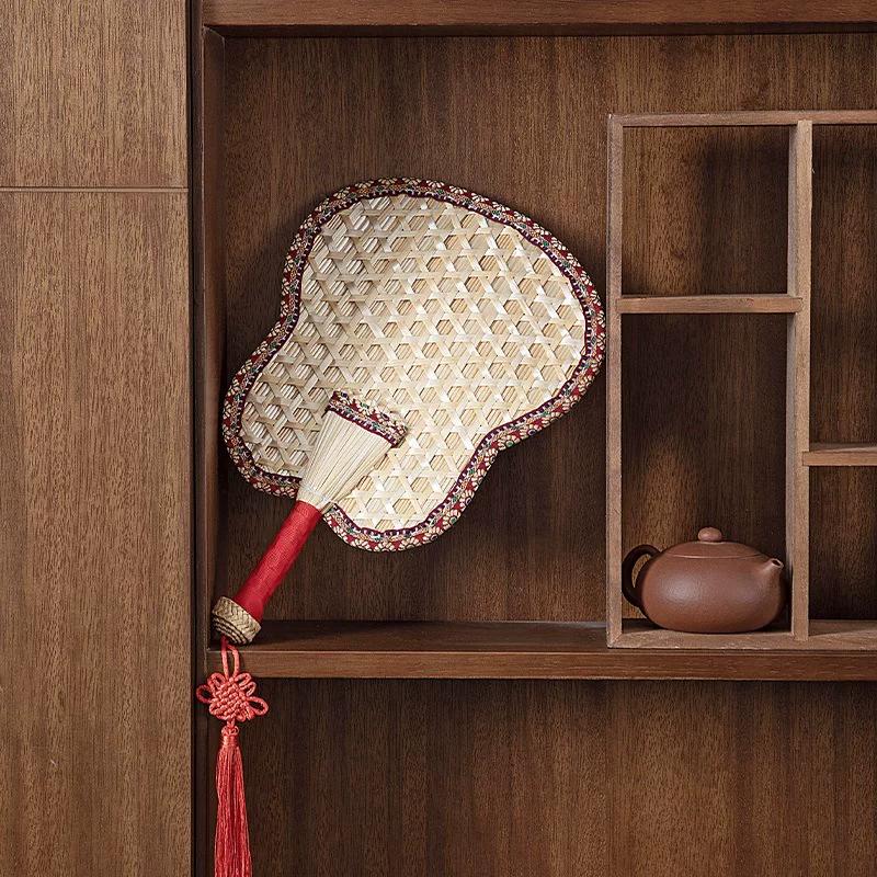Portable Mosquito-Repellent Straw Fan for Summer, Children's and Baby's Chinese-Style Handmade Woven Large Palm Leaf Fan