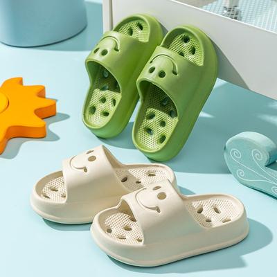 Kinder-Dusch- und Badezimmer-Hausschuhe für den Sommer, rutschfeste Sandalen mit ausgehöhlter Sohle und weicher Sohle für Jungen und Mädchen