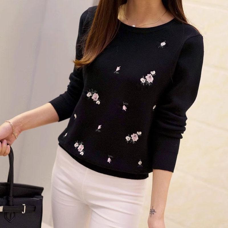 Modischer und eleganter Damen-Unterziehpullover mit Pflaumenblütenstickerei und Rundhalsausschnitt, warmer Damen-Pullover mit langen Ärmeln für Herbst und Winter