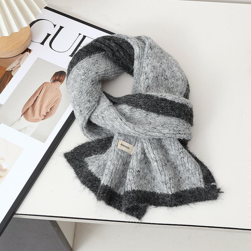 Korean version ins style Internet celebrity new double-spell contrasting color scarf women's autumn and winter warm versatile high-end neck