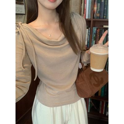 Französischer sanfter Stil schräger Kragen schulterfreies Trägerdesign langärmeliges T-Shirt für Damen Frühherbst neues modisches Temperament Top