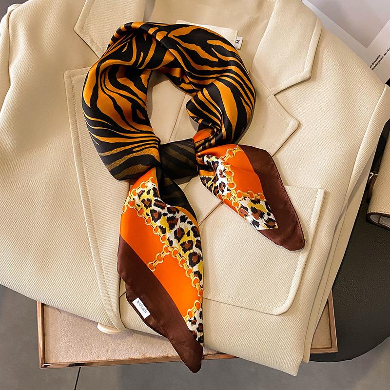 Elegant Floral Scarf for Lady Fashion Square Silk Neck Kerchief Bandana Foulard Soft Hairbands Women  New Bufanda